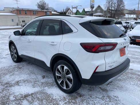 Used 2024 Ford Escape Platinum image 15