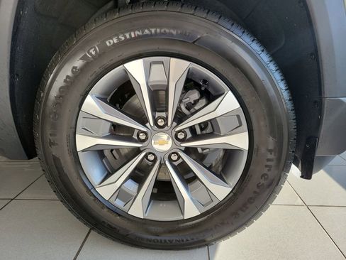 New 2026 Chevrolet Equinox LT w/ Safety and Technology Package FWD image 3