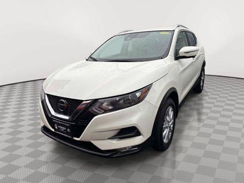 Used 2022 Nissan Rogue Sport SV w/ Technology Package AWD/4WD image 5