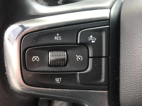 Used 2023 Chevrolet Suburban LT AWD/4WD image 12