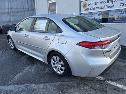 Used 2024 Toyota Corolla LE image 3