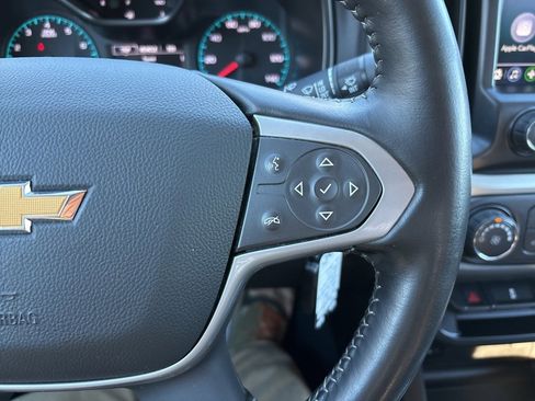 Used 2021 Chevrolet Colorado LT w/ LT Convenience Package image 16