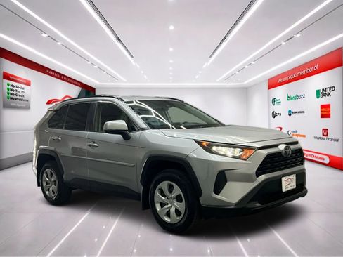 Used 2019 Toyota RAV4 LE w/ All Weather Liner Package AWD/4WD image 2