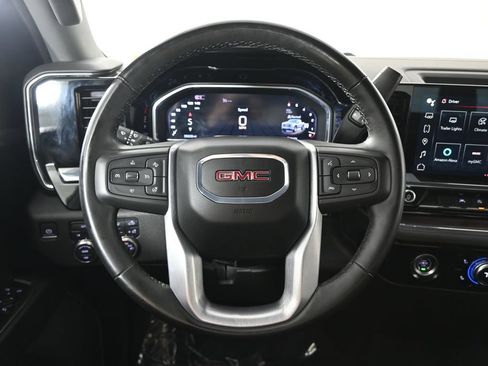Used 2024 GMC Sierra 1500 SLT AWD/4WD image 32