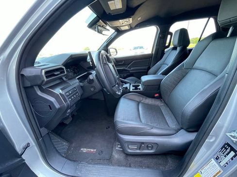 Used 2025 Toyota 4Runner TRD Off-Road Premium w/ Tow Technology Package AWD/4WD image 11