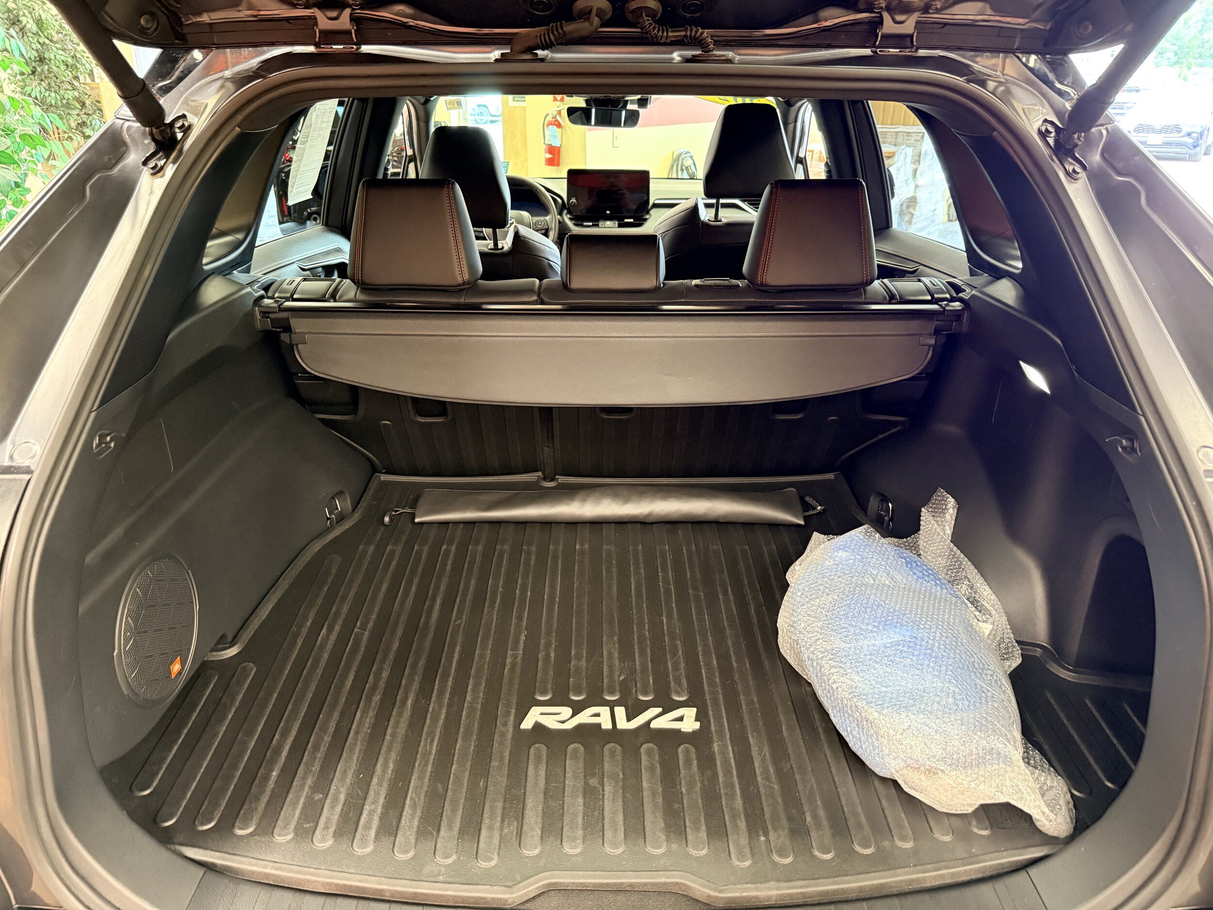 Used 2024 Toyota RAV4 XSE w/ Weather Package AWD/4WD image 17