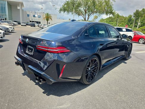 Used 2025 BMW M5 w/ Executive Package AWD/4WD image 4