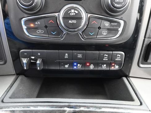 Used 2018 RAM 2500 Laramie w/ Sport Appearance Group AWD/4WD image 13