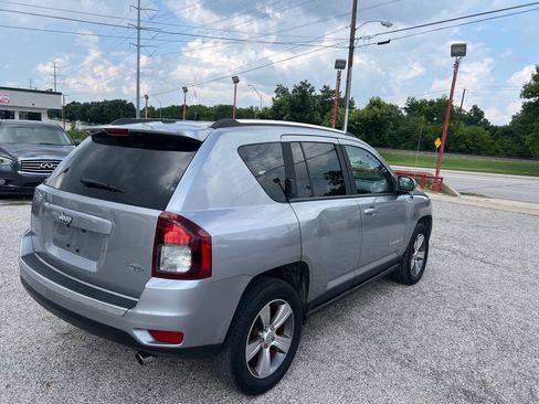 Used 2017 Jeep Compass High Altitude AWD/4WD image 6