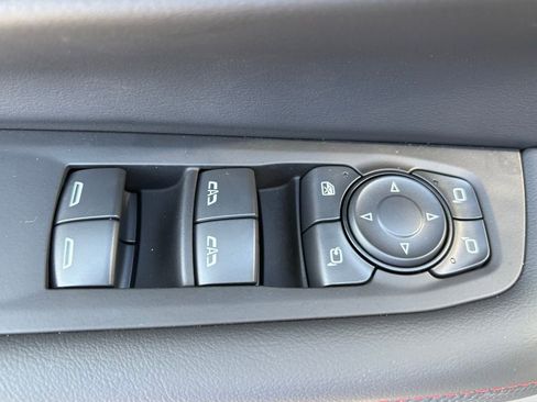 New 2026 Chevrolet Suburban RST w/ RST Capability Package AWD/4WD image 31