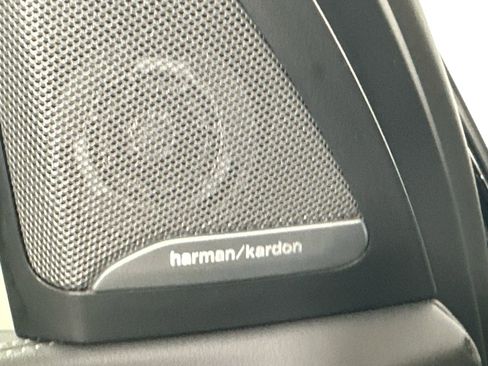 New 2026 BMW X5 xDrive40i w/ M Sport Package image 18