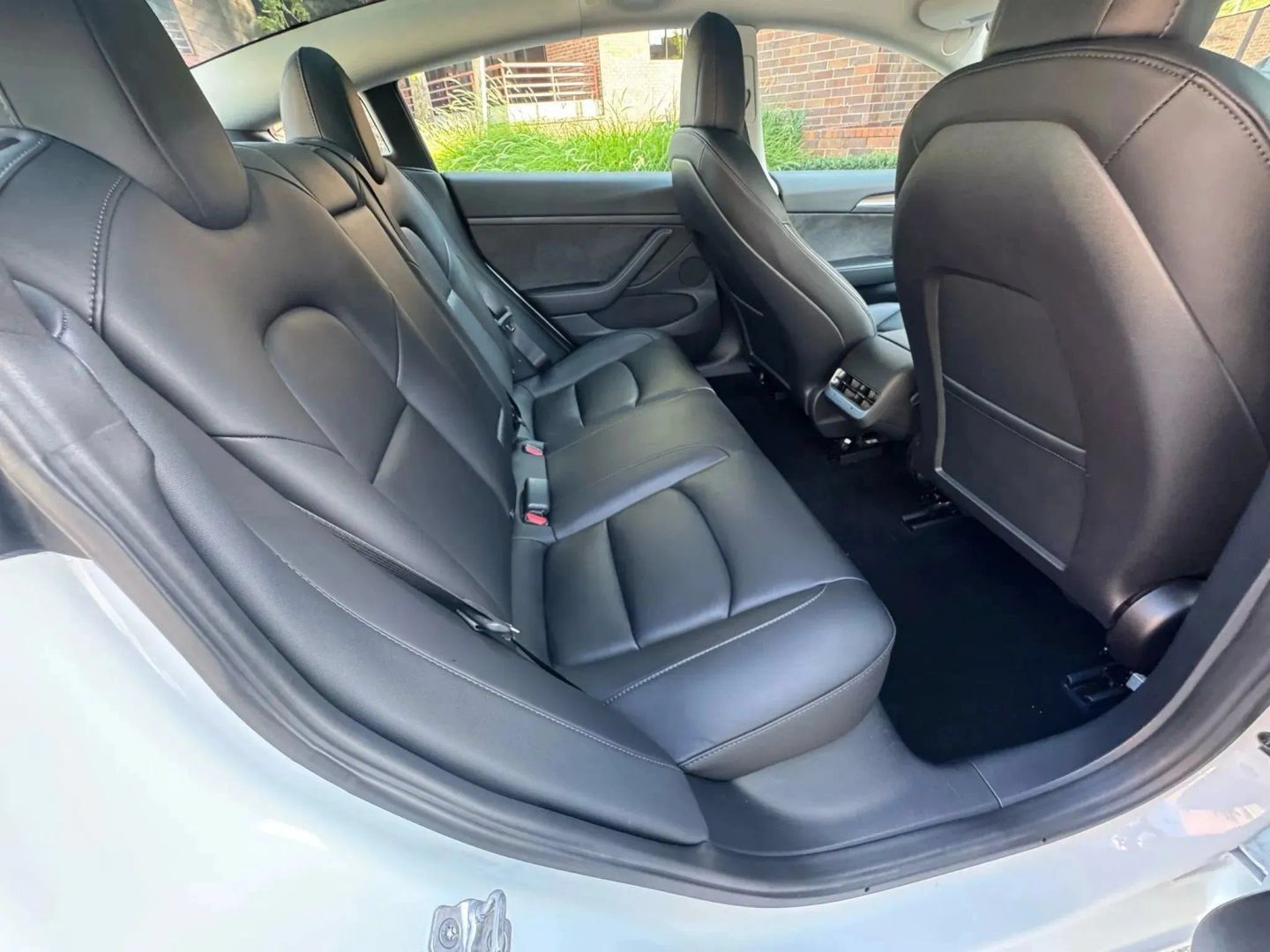 Used 2021 Tesla Model 3 Standard Range Plus RWD image 11