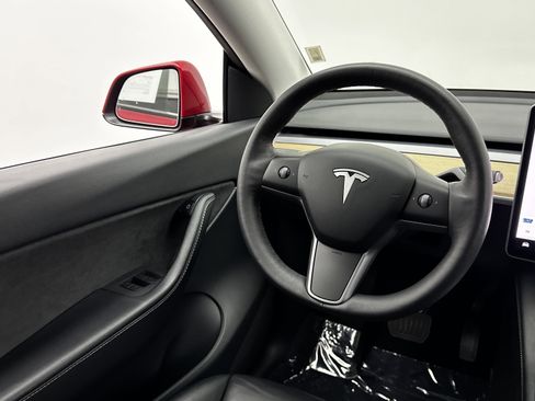 Used 2021 Tesla Model Y Long Range image 27