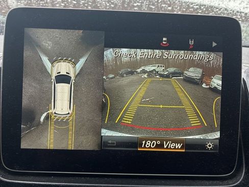 Used 2017 Mercedes-Benz GLS 450 4MATIC image 10