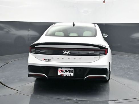 Used 2025 Hyundai Sonata SEL image 8