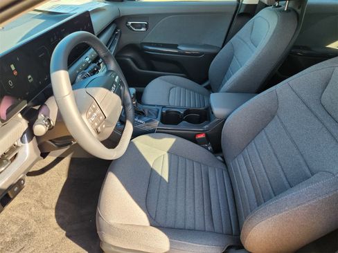 New 2025 Kia K4 EX image 11