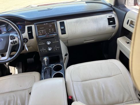 Used 2013 Ford Flex SEL FWD image 17