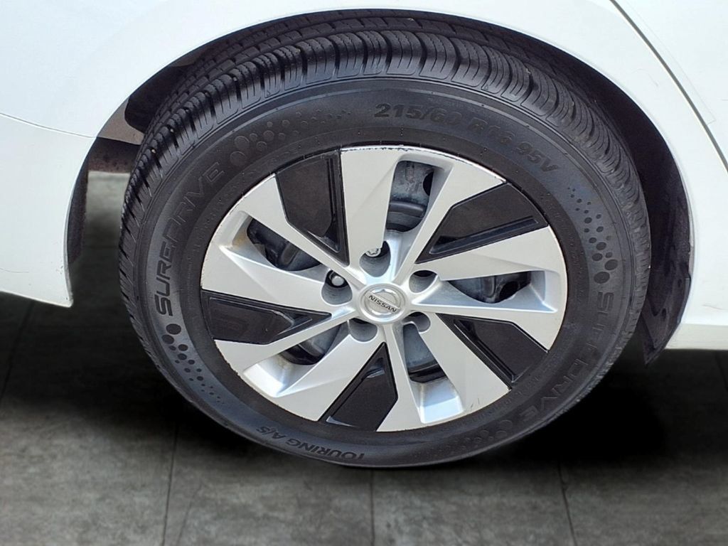 Used 2020 Nissan Altima 2.5 S FWD image 9