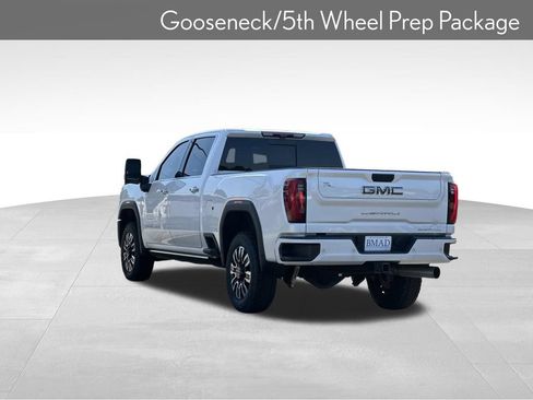 Used 2024 GMC Sierra 2500 Denali Ultimate w/ Max Trailering Package AWD/4WD image 11