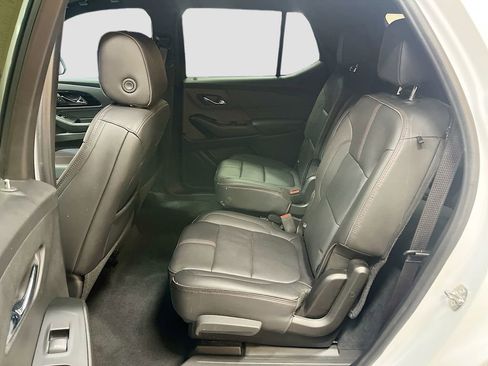 Used 2023 Chevrolet Traverse RS image 26