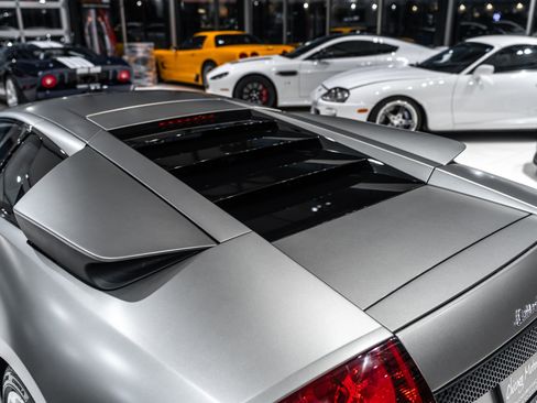 Used 2005 Lamborghini Murcielago Coupe image 38