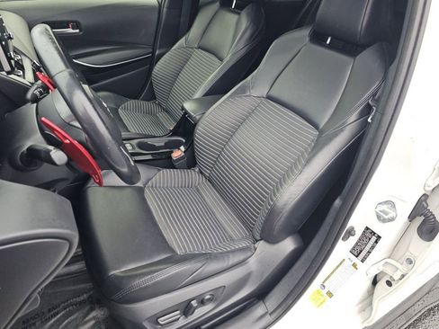 Used 2020 Toyota Corolla XSE image 13