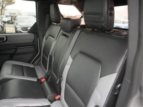 Used 2024 Ford Bronco Big Bend image 13