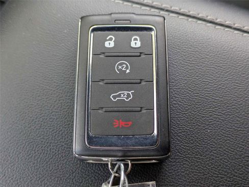 Used 2024 Jeep Grand Cherokee Limited w/ Luxury Tech Group II AWD/4WD image 34