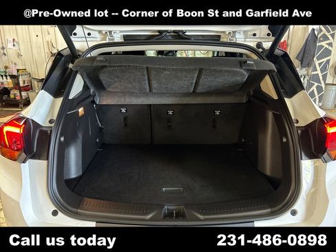 Used 2020 Buick Encore GX Essence w/ Advanced Technology Package AWD/4WD image 28