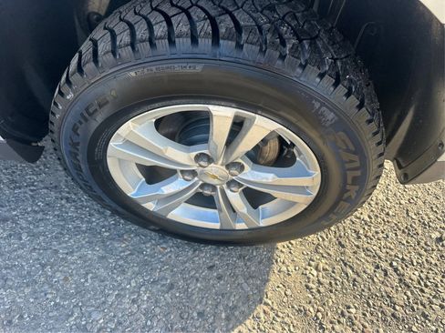 Used 2017 Chevrolet Equinox LS image 19