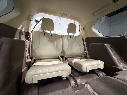 Used 2012 Lexus GX 460 w/ Comfort Plus Pkg image 39