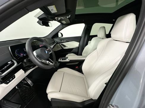 New 2026 BMW X2 xDrive28i w/ Technology Package AWD/4WD image 32