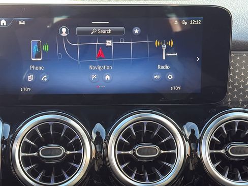 Certified 2025 Mercedes-Benz GLB 250 4MATIC image 26