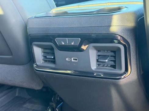 Used 2024 GMC Sierra 2500 AT4X w/ AT4X AEV Edition AWD/4WD image 13
