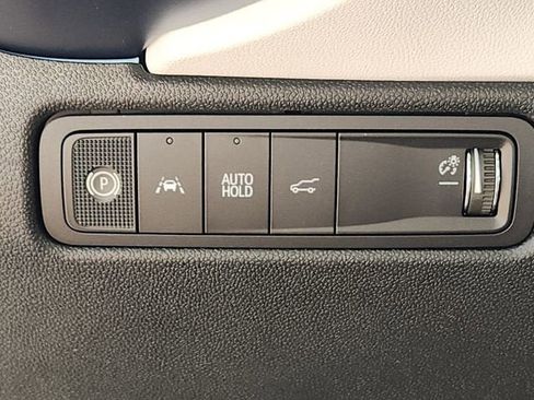 New 2026 Chevrolet Equinox EV LT image 20