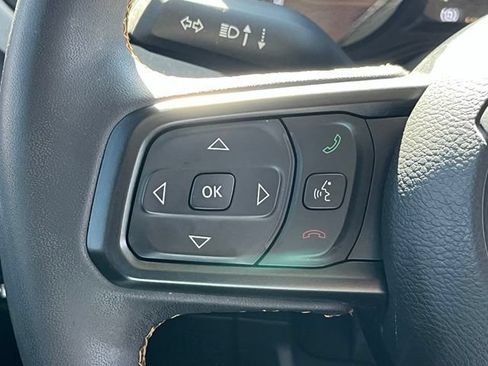 Used 2024 Jeep Wrangler Unlimited AWD/4WD image 16
