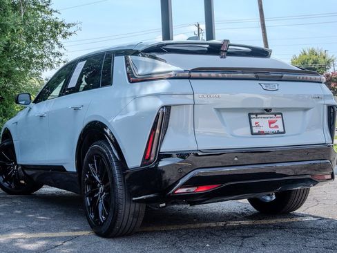 Used 2024 Cadillac Lyriq Sport AWD/4WD image 23