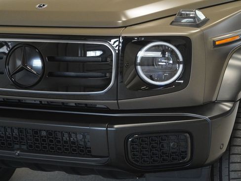 Certified 2025 Mercedes-Benz G 580 w/ EQ Technology image 6