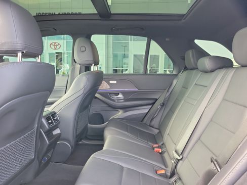 Used 2024 Mercedes-Benz GLE 350 4MATIC image 11