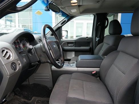 Used 2005 Ford F150 XLT image 4