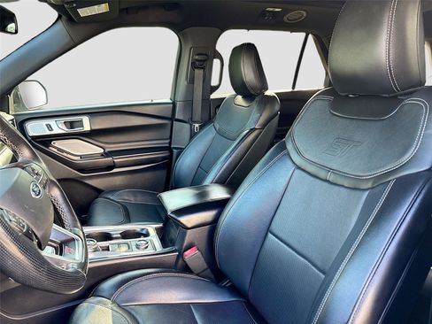 Used 2020 Ford Explorer ST w/ Premium Technology Package image 24