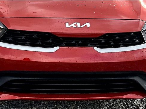 Used 2023 Kia Forte LXS image 26