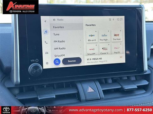 Certified 2025 Toyota RAV4 LE image 31