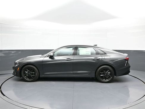 New 2026 Kia K5 LXS FWD image 9
