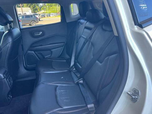 Used 2017 Jeep Compass Limited AWD/4WD image 8