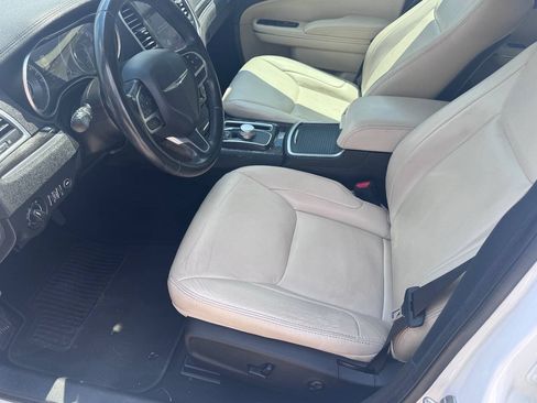 Used 2019 Chrysler 300 Touring L w/ Quick Order Package 22F RWD image 12