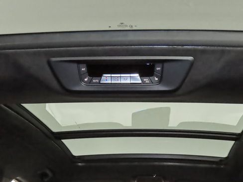 Used 2025 BMW X7 M60i AWD/4WD image 33