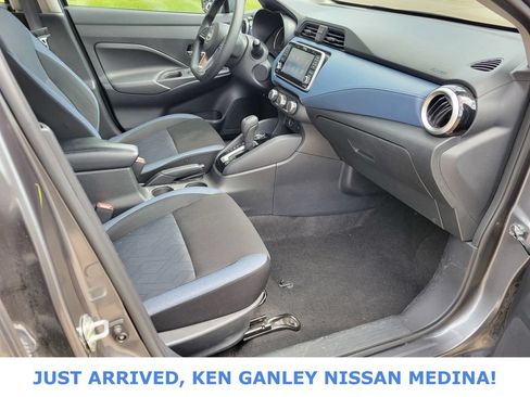 Used 2025 Nissan Versa SV FWD image 22