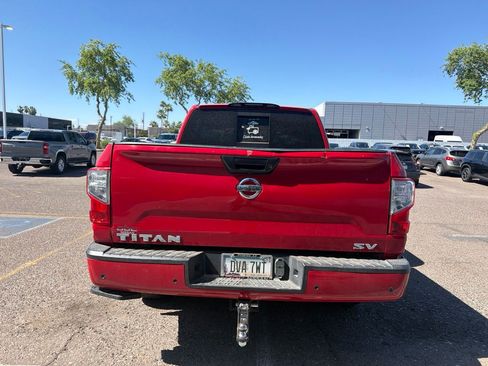 Used 2021 Nissan Titan SV w/ SV Convenience Package RWD image 8