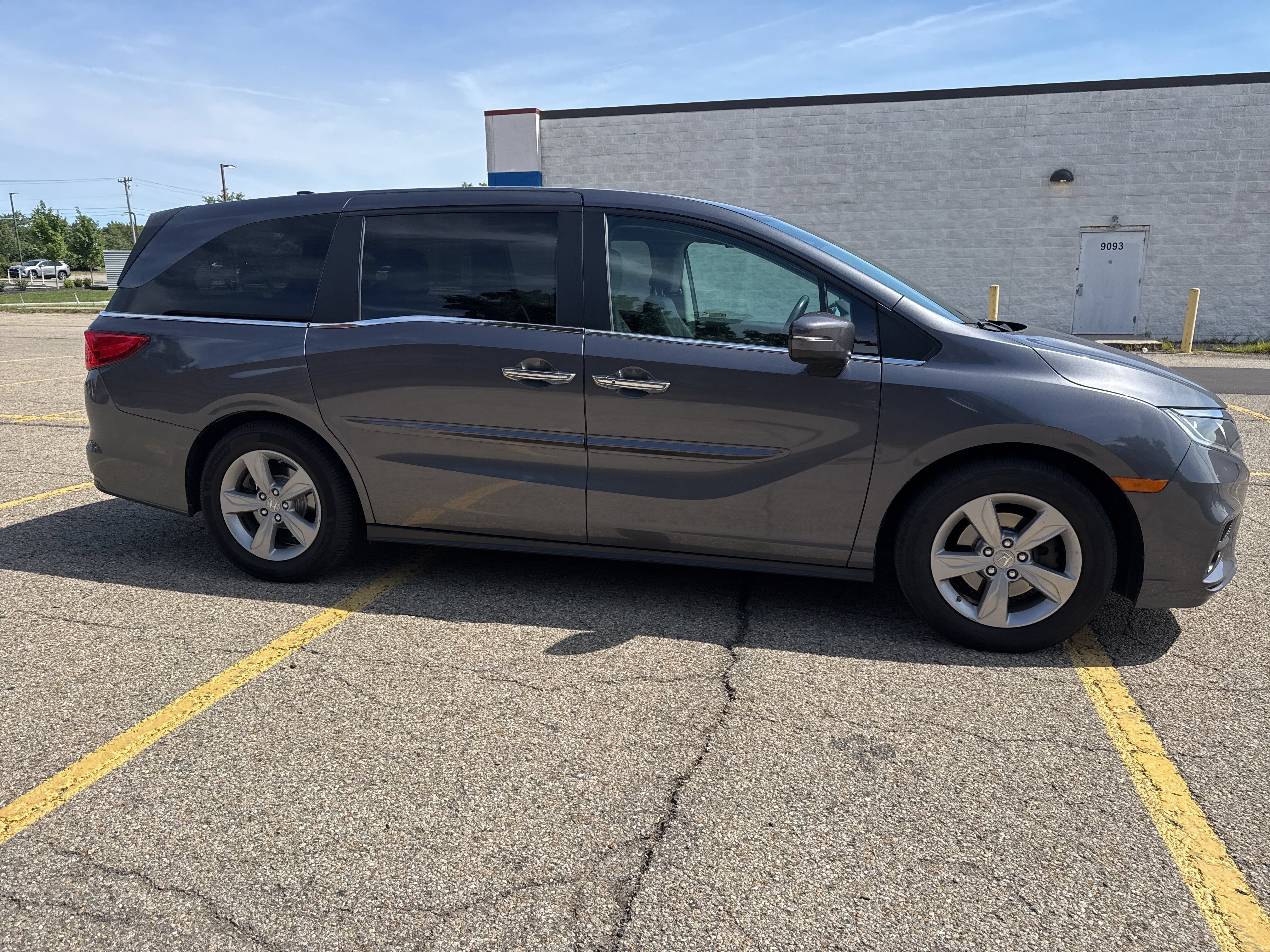 Used 2019 Honda Odyssey EX-L image 24